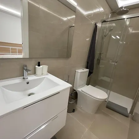 11. Beautiful Esmeralda, A/c, Wifi *