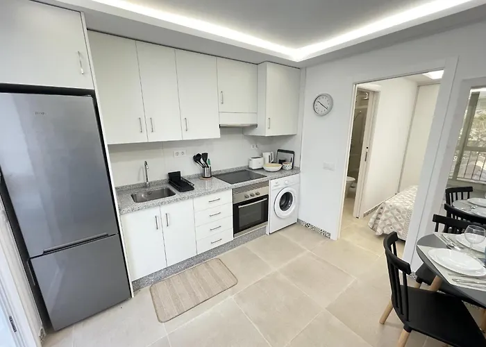 Apartment 11. Beautiful Esmeralda, A/c, Wifi Costa Adeje (Tenerife)